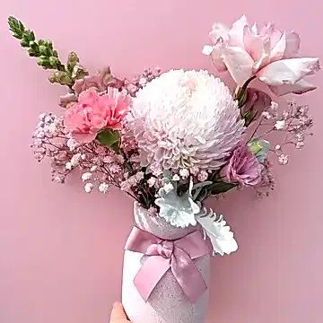 pink flower arrangement delivery in chelsea melbourne